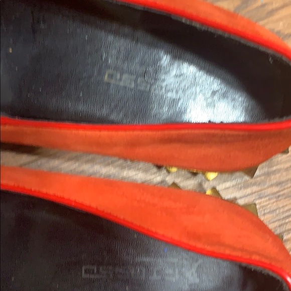 Fiesso red suede / ruby gold stoned slip on -10 - Picture 8 of 10